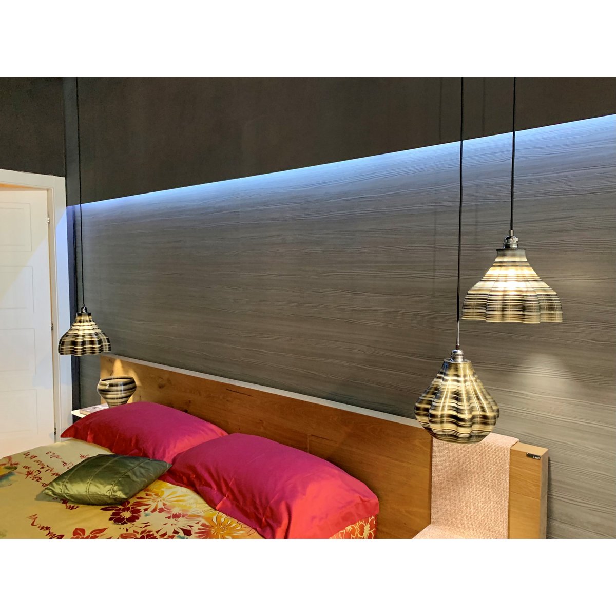Ribbon Suspension Lamp