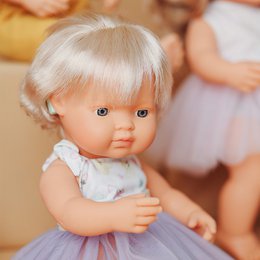 Muñeca Niña Europea 38cm