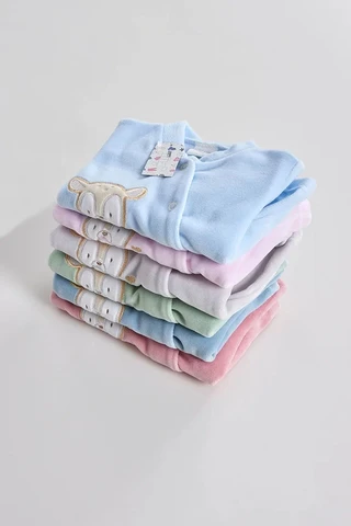 Baby slaappakje van geborduurd velours, klein konijntje