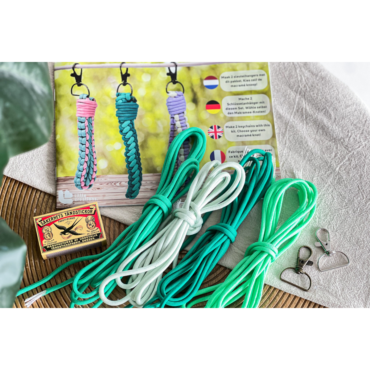 DIY pakket Macramé sleutelhanger (2 stuks)