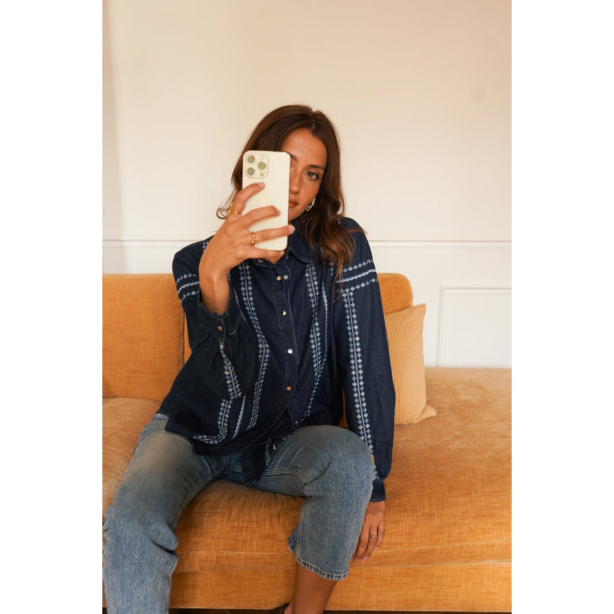 Ava-shirt