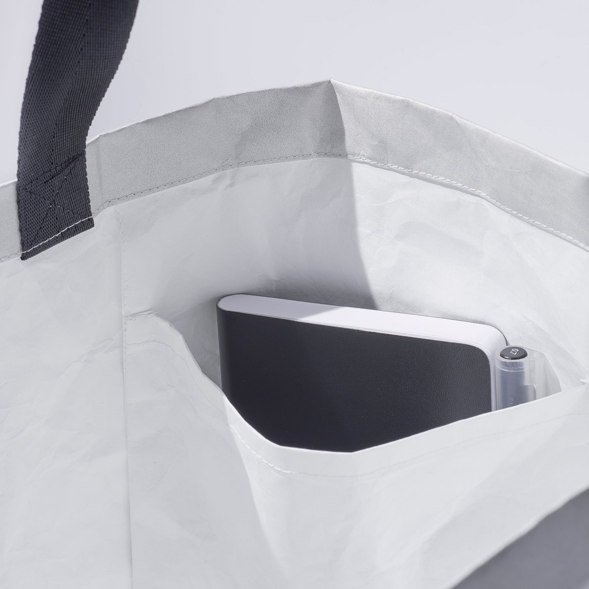 schwerelose Tasche