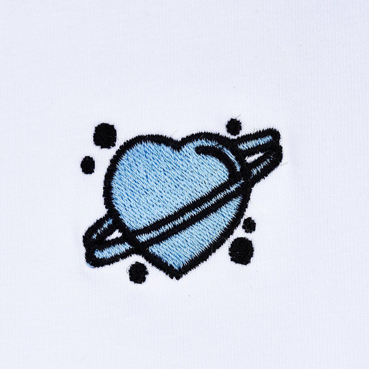 T-shirt made of cotton with heart embroidery