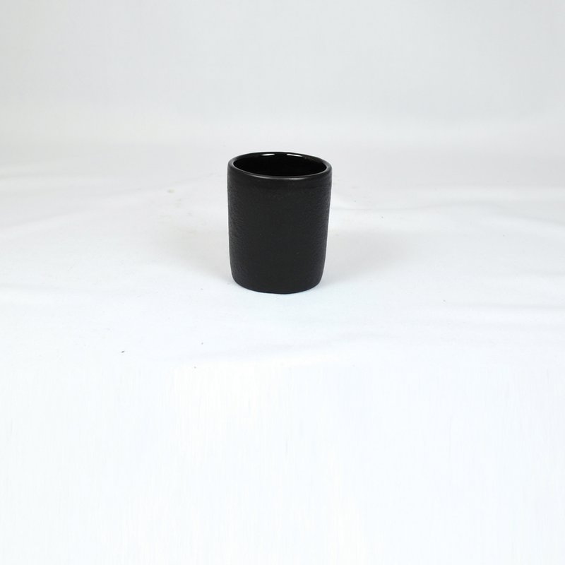Gobelet en fer 0,15l haut en noir
