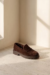 ISIDRO CHOCOLATE – Wildleder-Loafer mit Kunstpelzfutter
