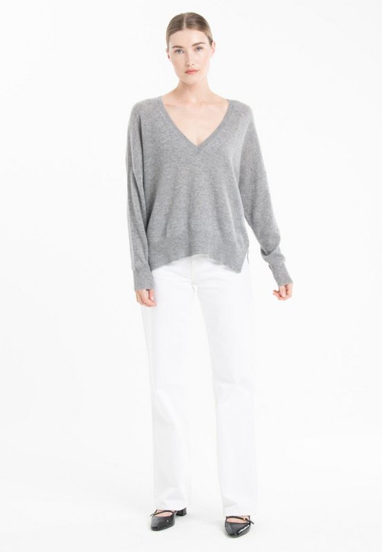 Nami 23 Pull V -Neck in Kaschmir mit Grau/Mandarin -Farbstreifen