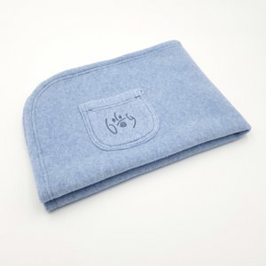 Sustainable dog blanket made from natural materials