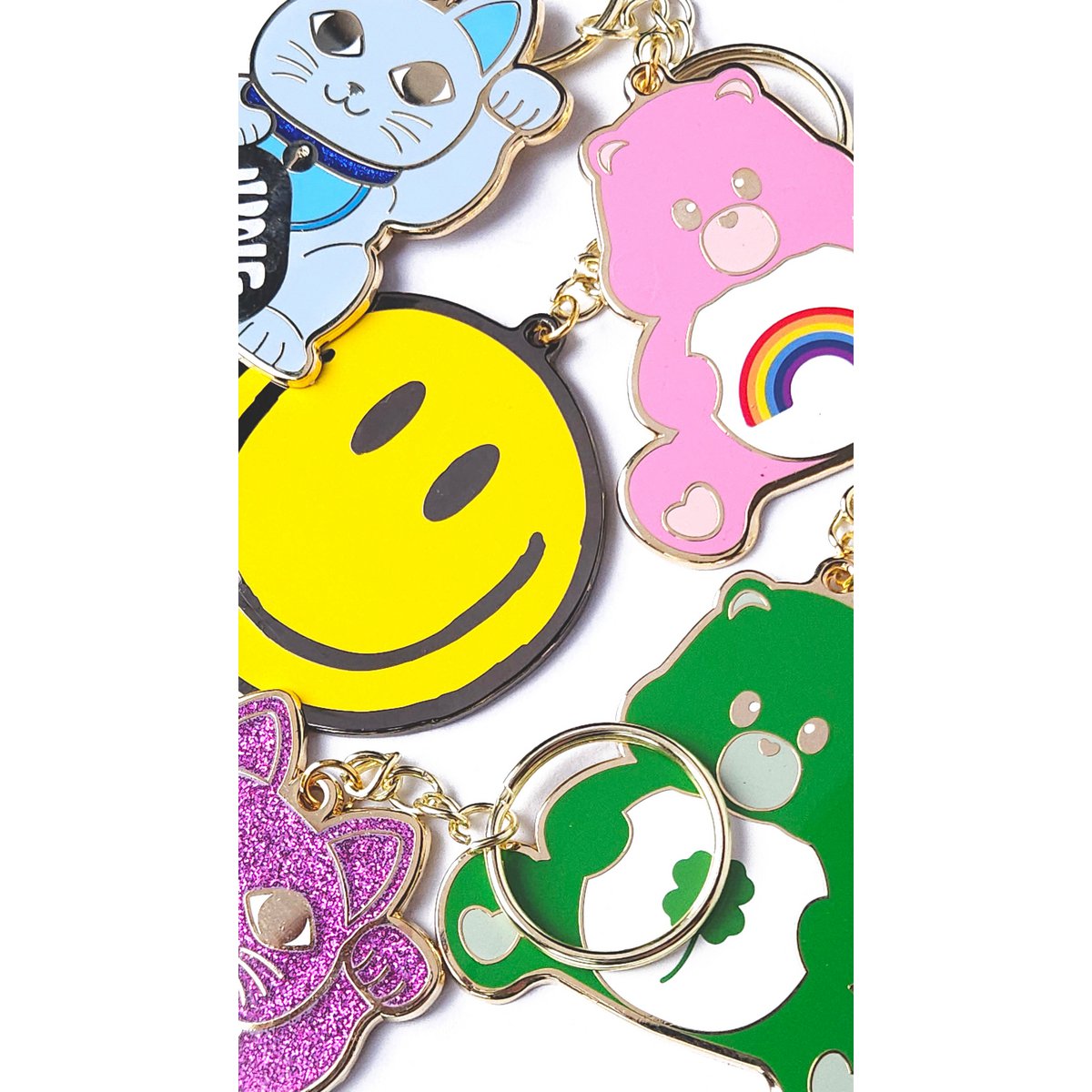 Care Bear Sending rainbows Keychain