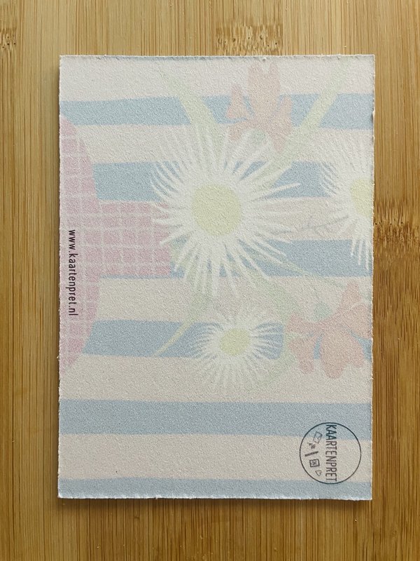 Vase à carreaux avec des fleurs Carte en carton à rayures rose bleu