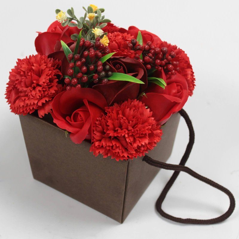 Seifenblumenstrauß - Rote Rose und Nelke