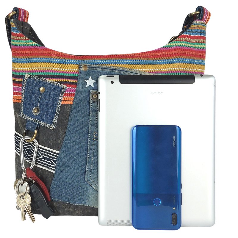 Sunsa schoudertas van upcycled jeans & canvas, vegan damestas