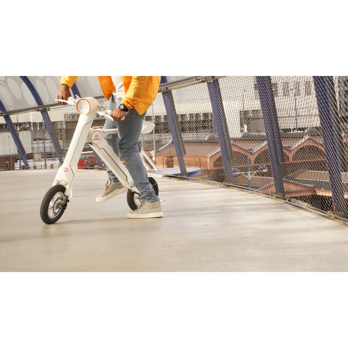 The Official Exclusive Cruzaa E-Scooter Racing White