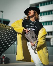 Chiara Szary Zamsz