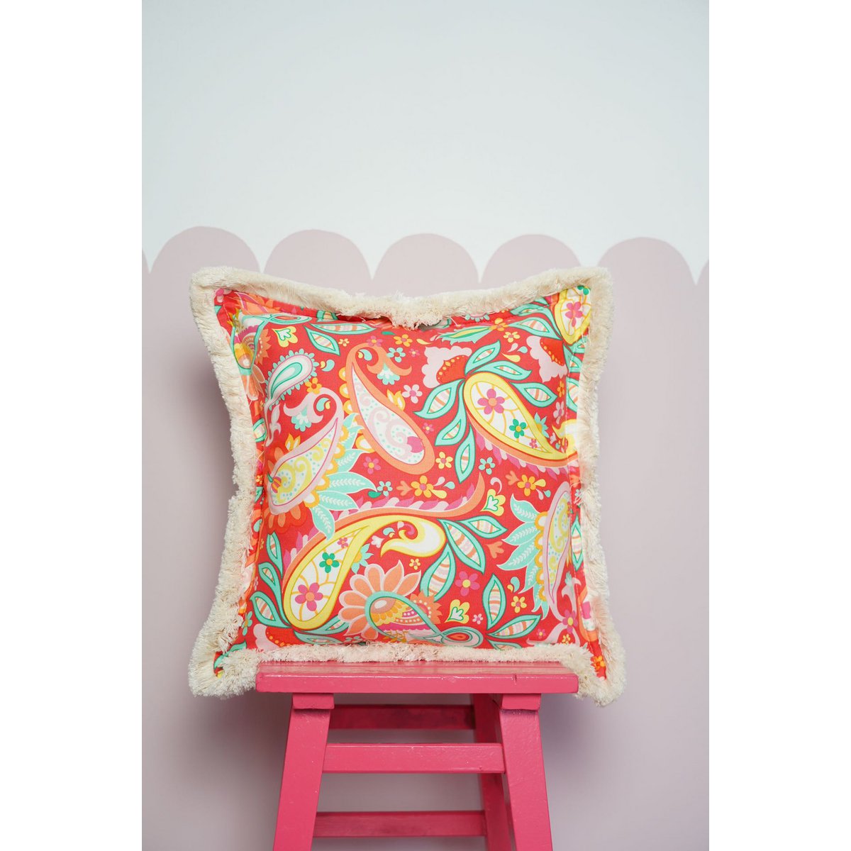 Funda de almohada con flecos "Armonía roja"