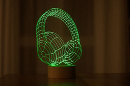 3D-Kopfhörer-LED-Licht | Holzbatterie und USB-Kabel