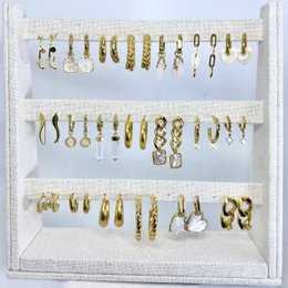 Bestseller-Set mit 20 weihnachtlichen goldfarbenen Edelstahlohrringen