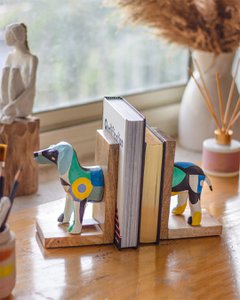 Technicolor Toto houten en papier-maché handbeschilderde boekensteunen
