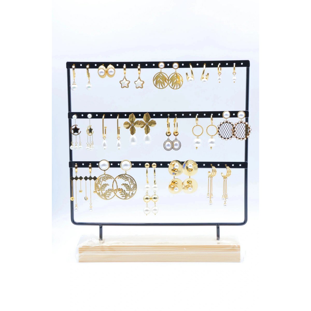 Lots of jewelry with display