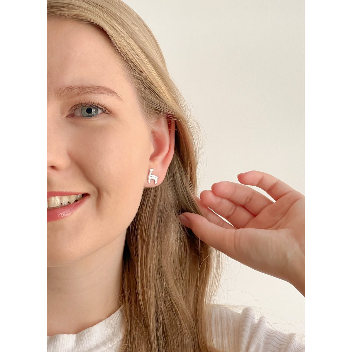 KASIRI 950 Silver Handmade Earrings - Llama