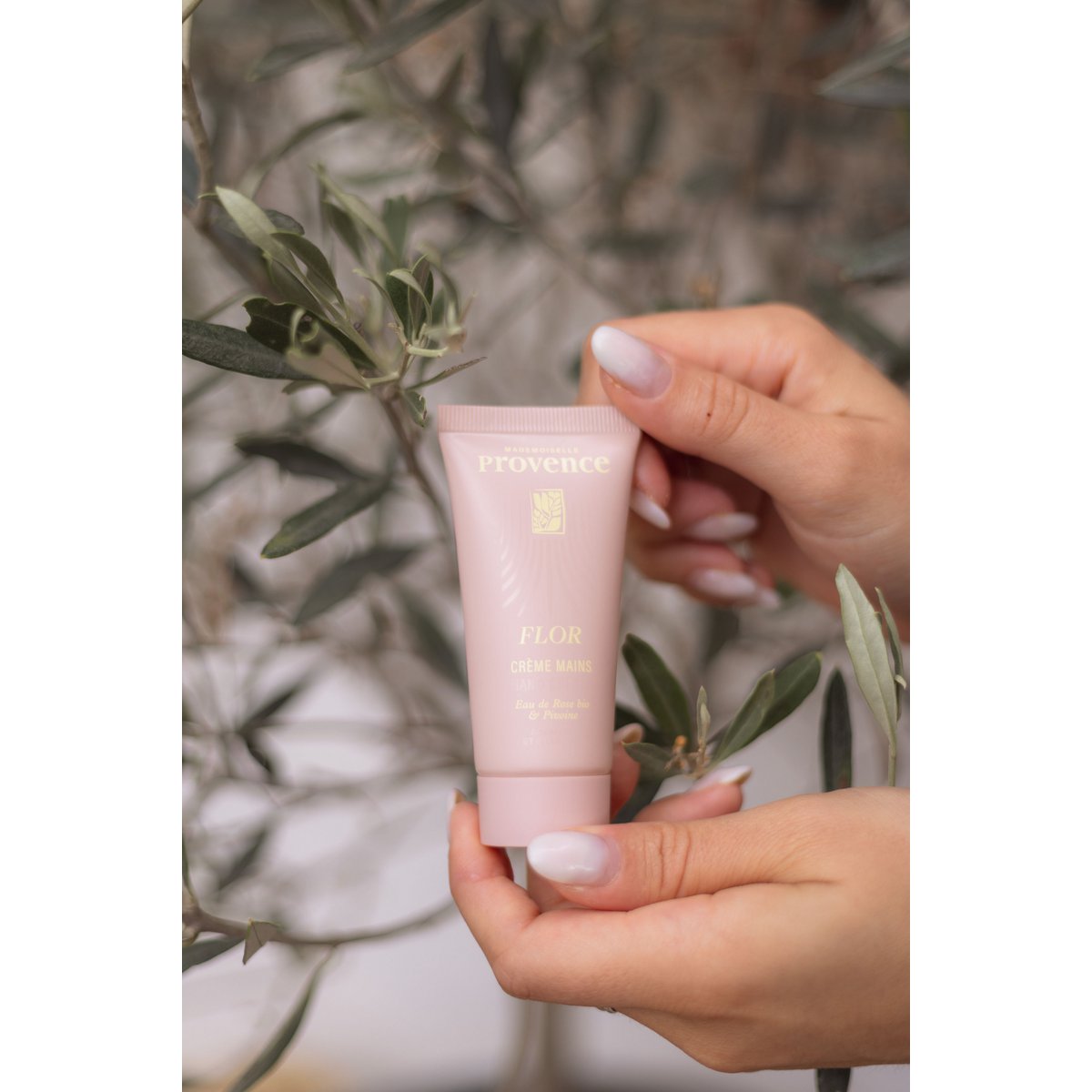 FLOR - Velvened hands cream
