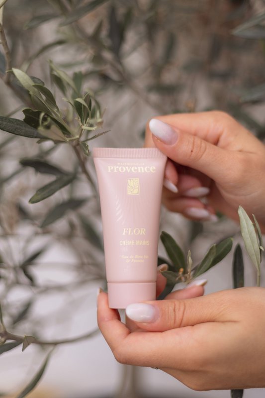 FLOR - Velvened hands cream