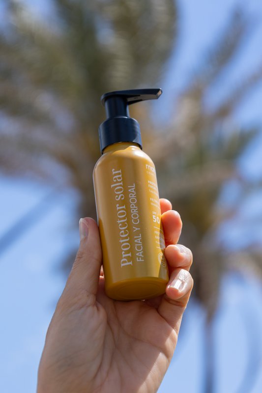 Protector Solar Natural - Facial Y Corboral - SPF 50 - 100 ml.