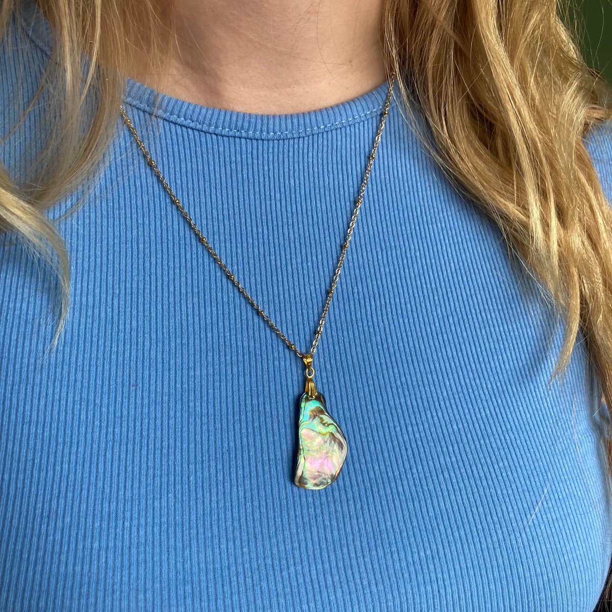 Muschelkette | 50 cm lange Surfer-Halskette aus goldenem Abalone-Edelstahl
