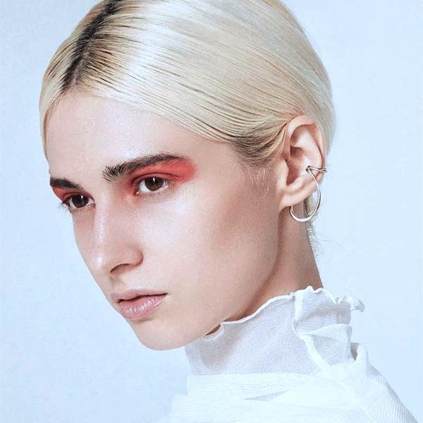 Einzigartiger Ear Cuff aus der Silver Line – einteilig