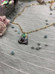 Naszyjnik z muszli | Paua/Abalone 40 cm złota, ręcznie robiona biżuteria plażowa ze stali nierdzewnej
