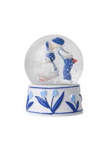 Snow globe Kissing couple blue