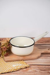 Enamel Rondel Milk 1,5 l Isabelle Rose