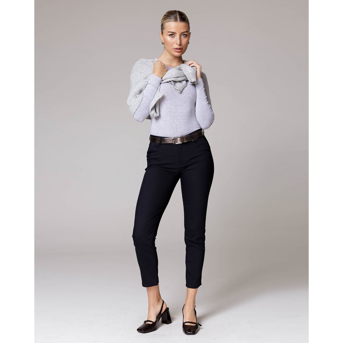 ELLE | Pebbled Leather Belt with Shiny Structured Buckle