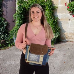 Sunsa damestas. Handtas gemaakt van upcycled jeans en canvas. Schoudertas in messenger-vorm. Schoudertas in vintagestijl. Grote crossbodytas voor dames