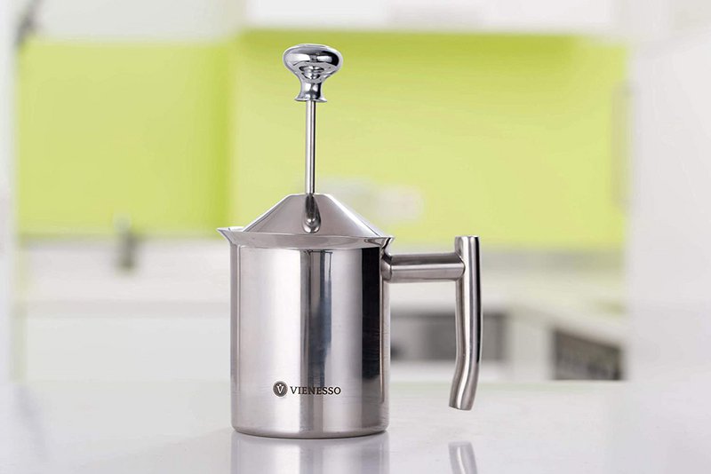 Handmatige roestvrijstalen handmelkopschuimer met zeef - 400 ml