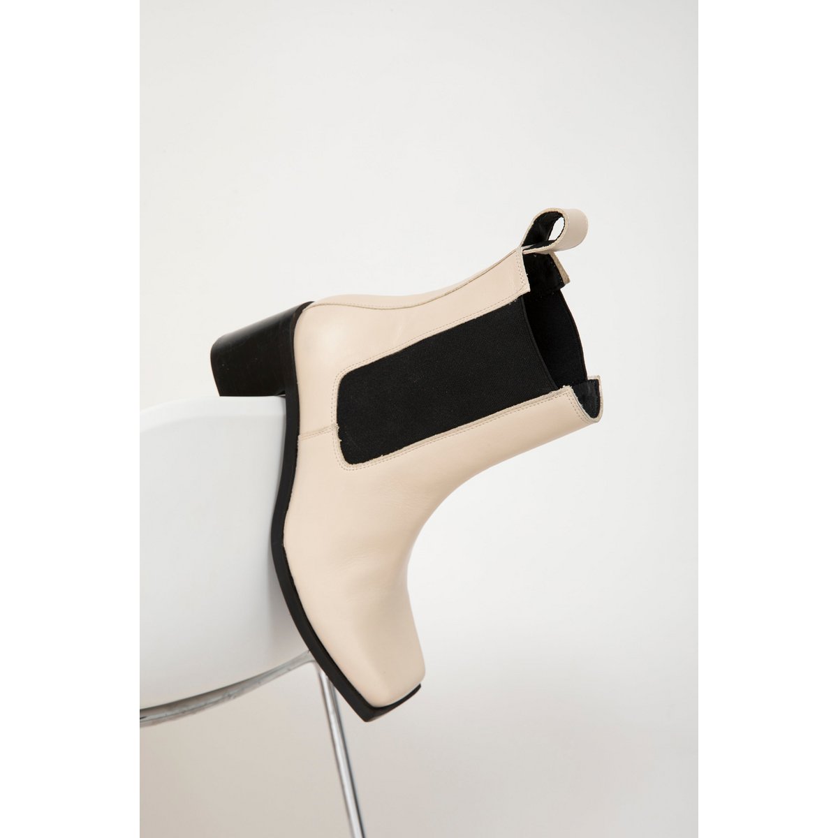 GRACE LATTE - Leather Heeled Ankle Boots