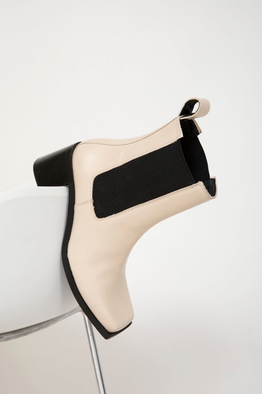 GRACE LATTE - Leather Heeled Ankle Boots