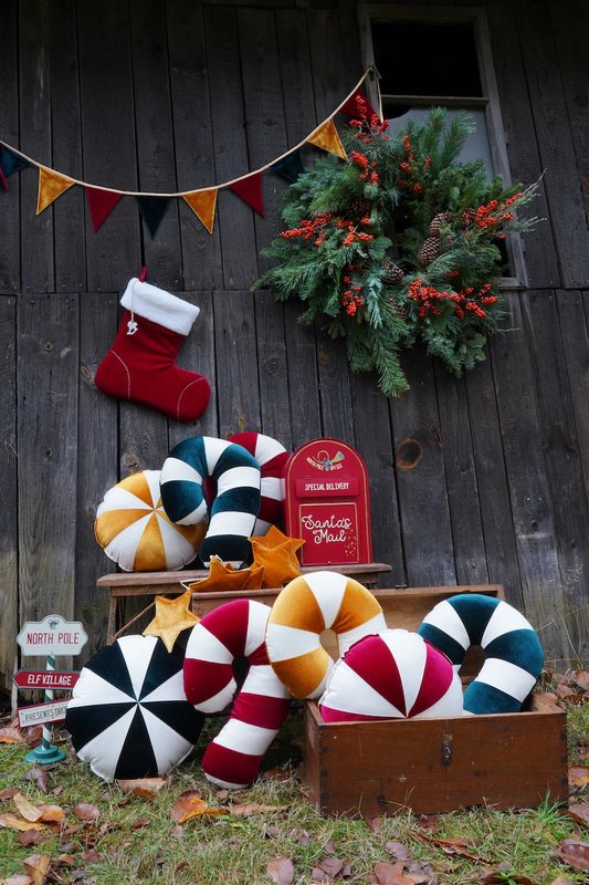 “Merry Christmas” velvet Garland, holiday home decor