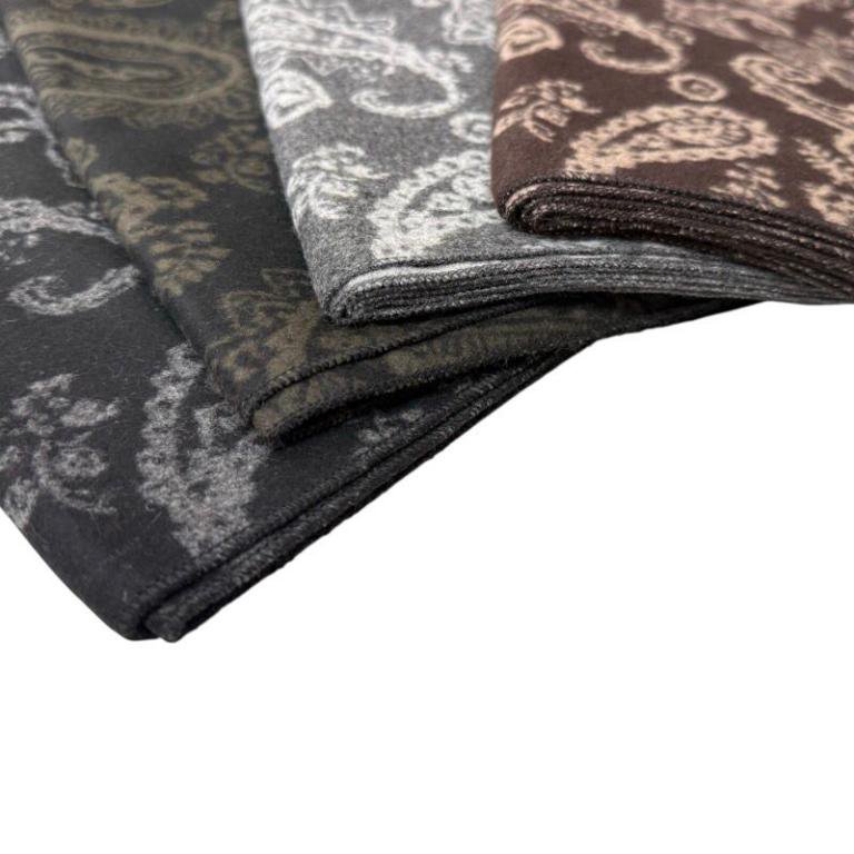 Unisex-Schal aus Wolle mit ethnischem Design ITFUHFY-25-02