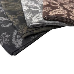 Unisex-Schal aus Wolle mit ethnischem Design ITFUHFY-25-02