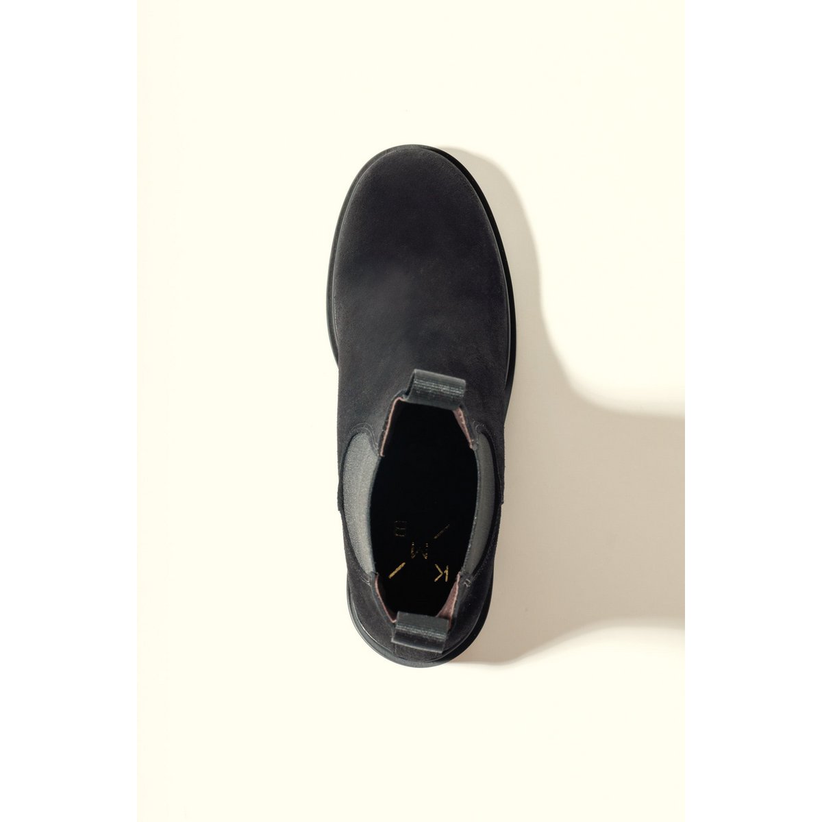 INMA BLACK – Stiefeletten mit elastischen Einsätzen und Blockabsatz