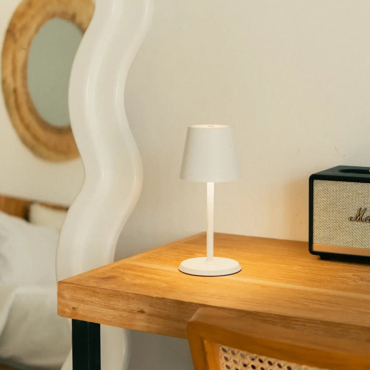 Lampe de table rechargeable James White