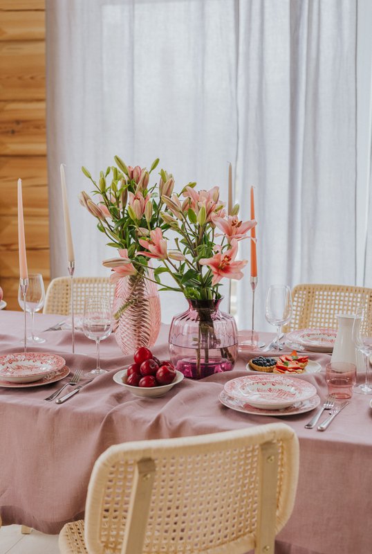 Woodrose linen tablecloth