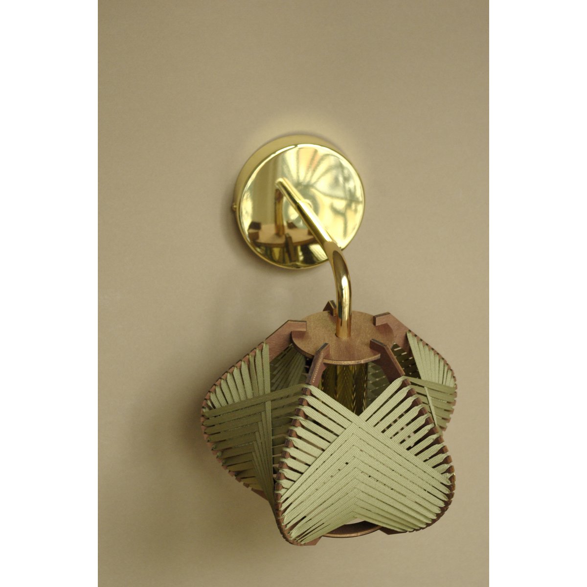 Khaki wall lamp