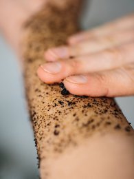 peeling do ciała z surowej kawy
