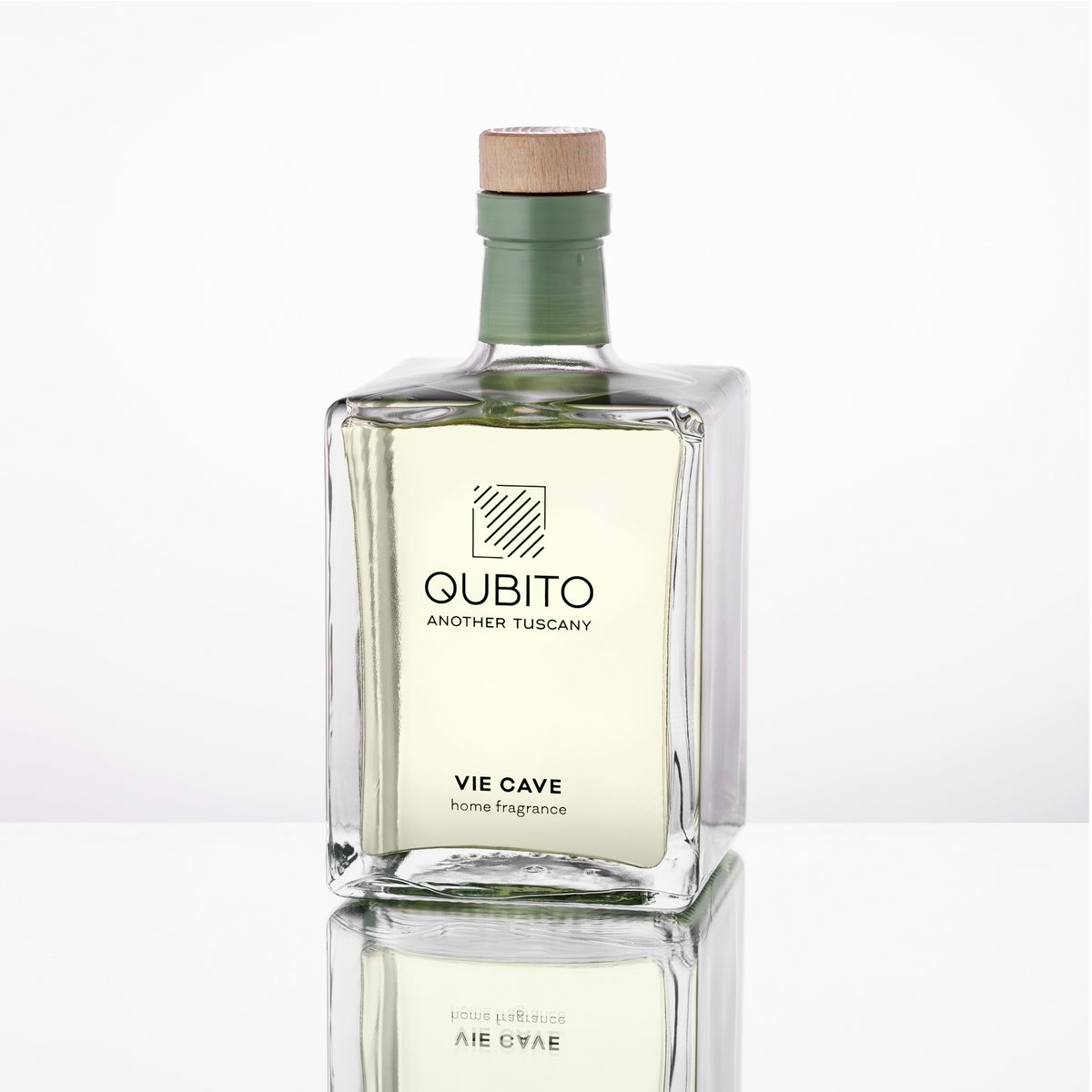 VIE CAVE (500 ML), RUMPARFUME - RUM AFDELING MED STIKKE, HÅNDMALERET FLASKE, LAVET I ITALIEN