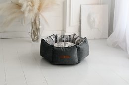 Shapes Hundeseng – Luksus Designer Hundeseng, Håndlavet i Europa, Premium Velvet