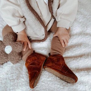 Klassische Wildlederstiefel - Cognac