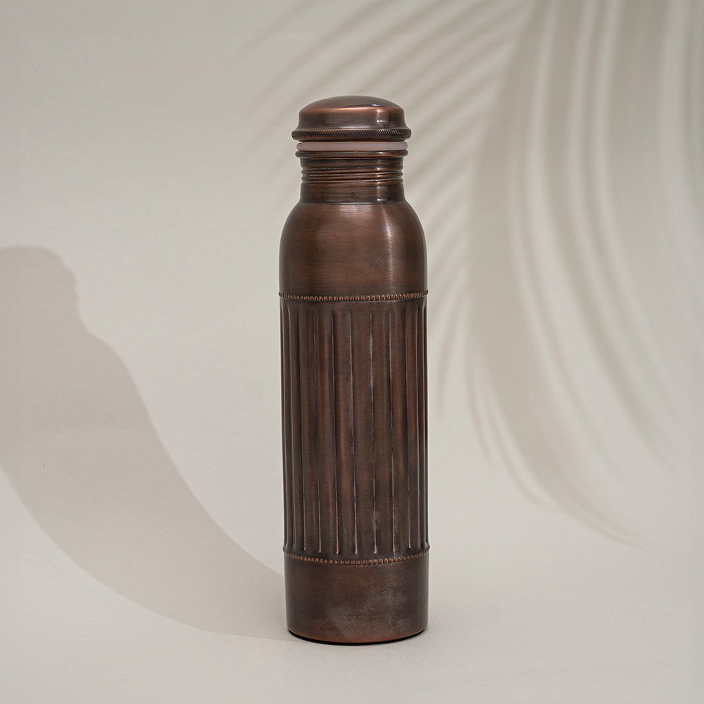 Puur koperen waterfles dot lining antique ± 950 ml (zware uitvoering)