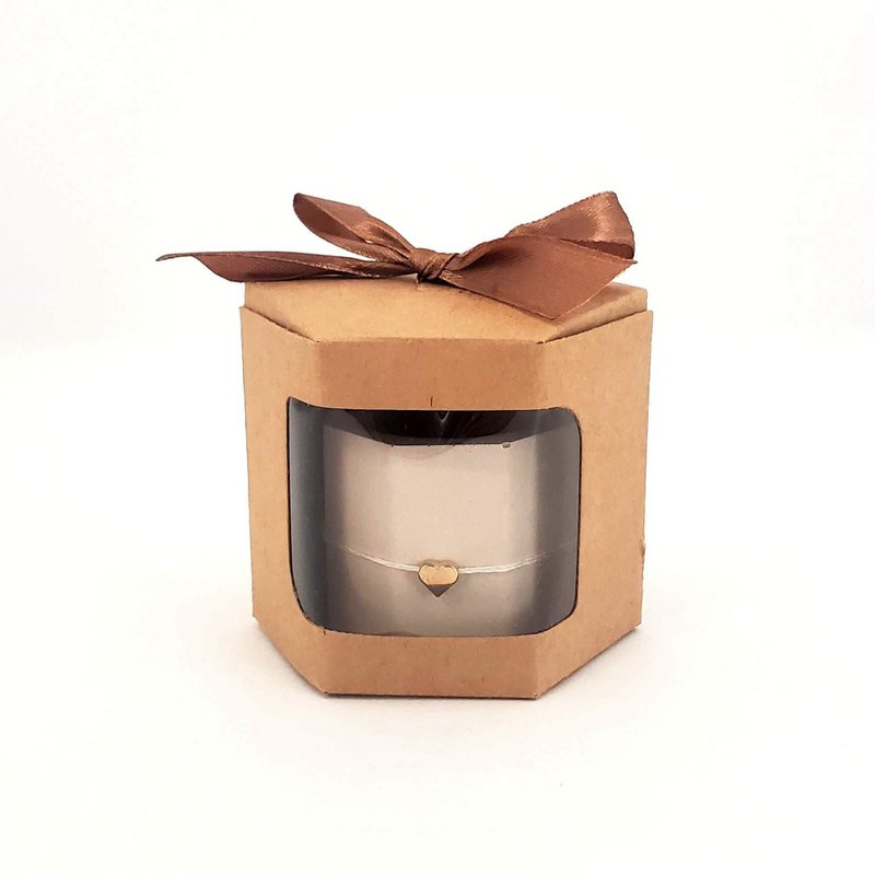 Candle holder with heart