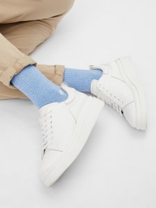 Bio Socken Retro Style - Hellblaue Tennissocken mit gesticktem Logo